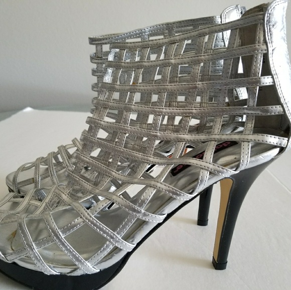 dollhouse shoes company